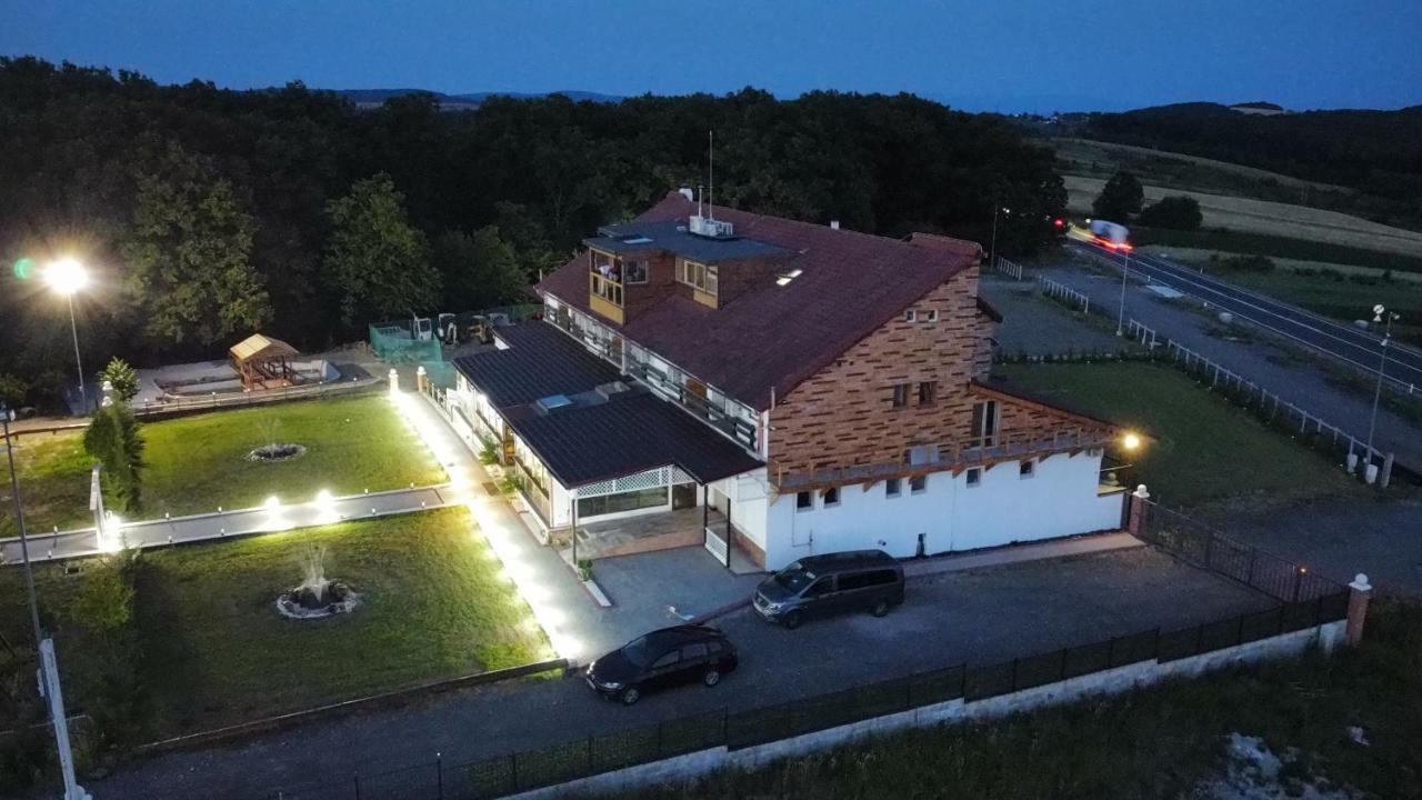 Marada Felix Otel Hidişelul-de Sus Dış mekan fotoğraf